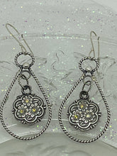 Load image into Gallery viewer, Sterling Silver Wire Twist Teardrop Floral Dangle Earrings