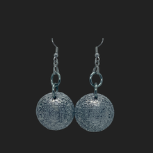 Load image into Gallery viewer, Aluminum Celtic Knot Domed Earrings
